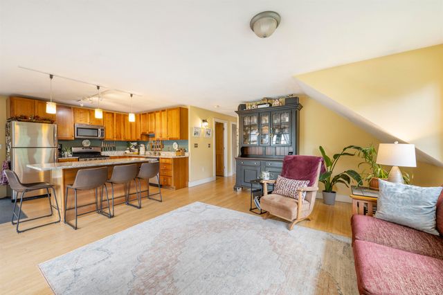 114 River St, Ashland, NH 03217