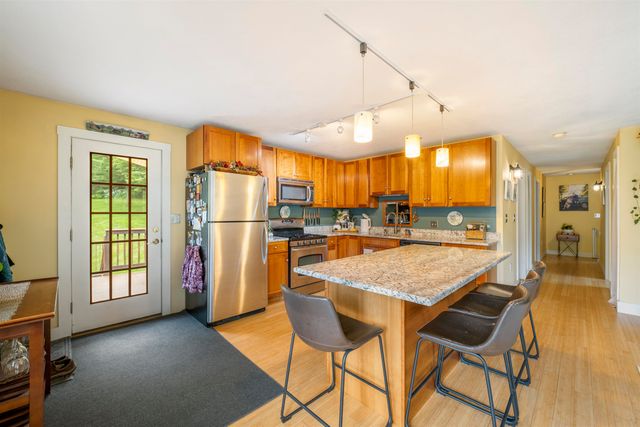 114 River St, Ashland, NH 03217