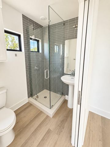 605 E 55th ST 4, Austin, TX 78751