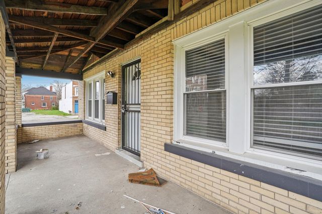 956 Glynn Court, Detroit, MI 48202