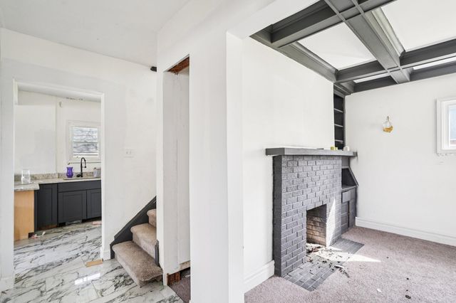 956 Glynn Court, Detroit, MI 48202