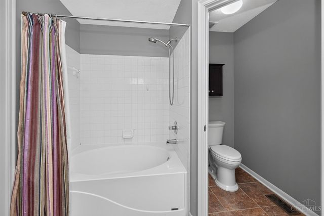 4550 South Shore Drive, Deerfield Twp., OH 45040