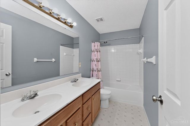 4550 South Shore Drive, Deerfield Twp., OH 45040