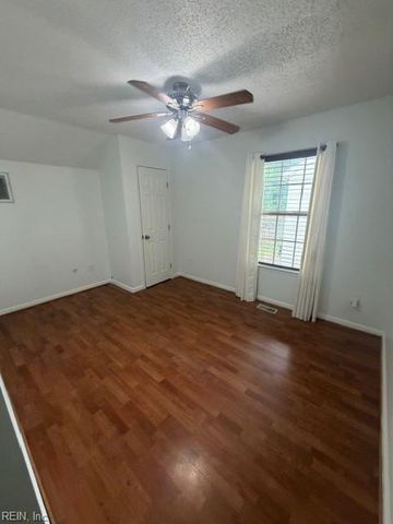 2245 Speckled Rock LN, Virginia Beach, VA 23456
