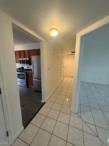 2245 Speckled Rock LN, Virginia Beach, VA 23456