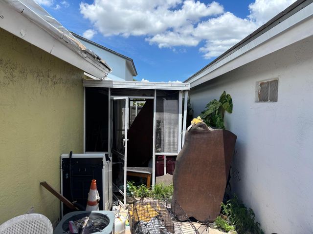 18476 NW 52nd Path, Miami Gardens, FL 33055