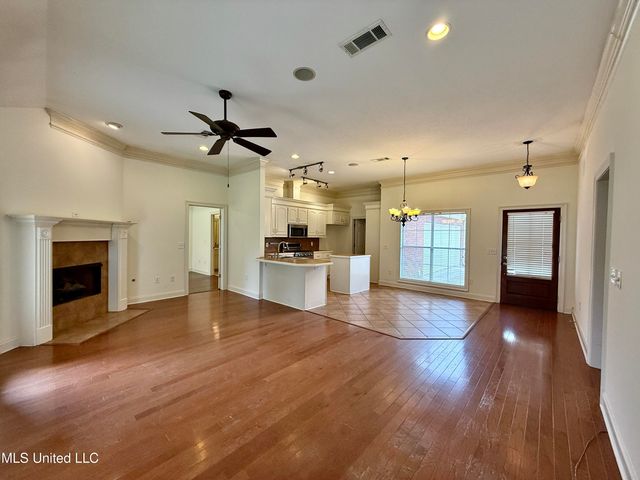 302 Bedford Court, Brandon, MS 39047