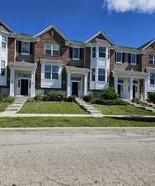 1921 Continental Avenue, Naperville, IL 60563