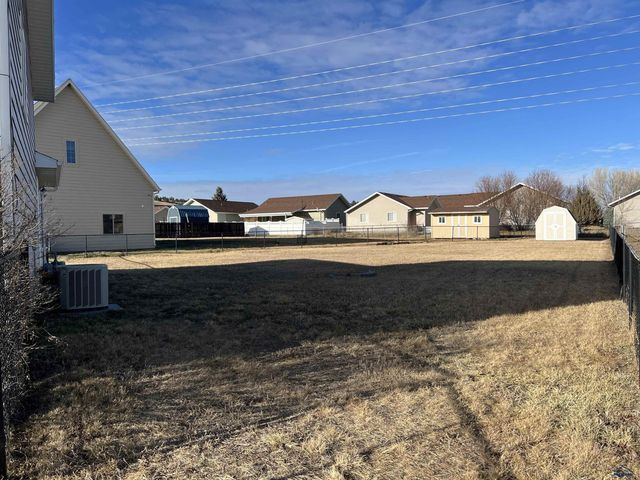 916 KATHRYN AVE, Rapid City, SD 57701