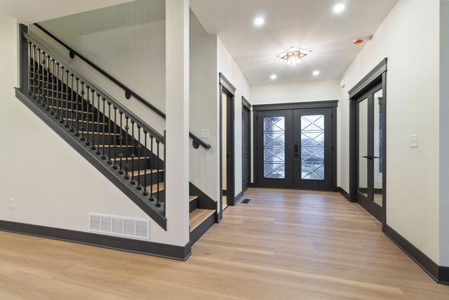 10138 Sentry Drive, St. John, IN 46373