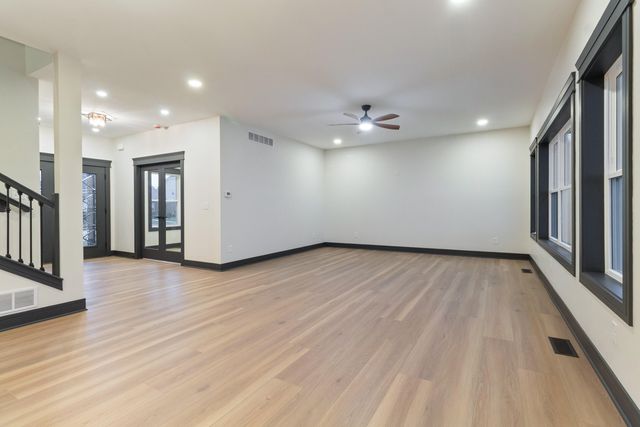 10138 Sentry Drive, St. John, IN 46373