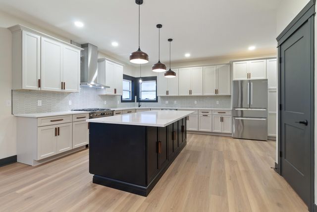 10138 Sentry Drive, St. John, IN 46373