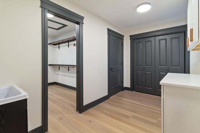 10138 Sentry Drive, St. John, IN 46373