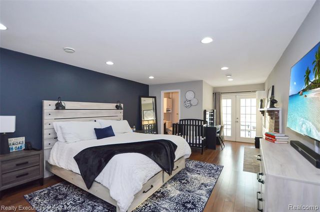 1373 Nolta Road, Walled Lake, MI 48390