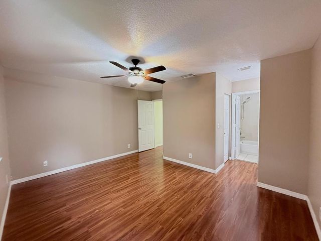 1910 Lakeview Drive W, Royal Palm Beach, FL 33411