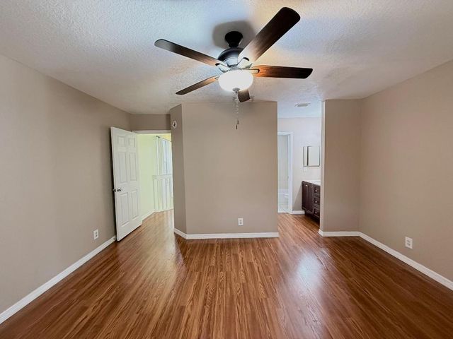 1910 Lakeview Drive W, Royal Palm Beach, FL 33411