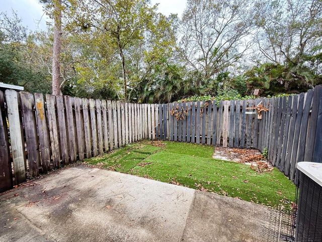 1910 Lakeview Drive W, Royal Palm Beach, FL 33411