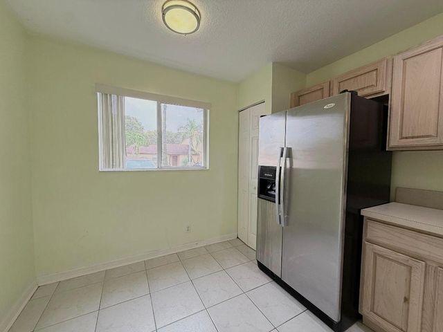 1910 Lakeview Drive W, Royal Palm Beach, FL 33411