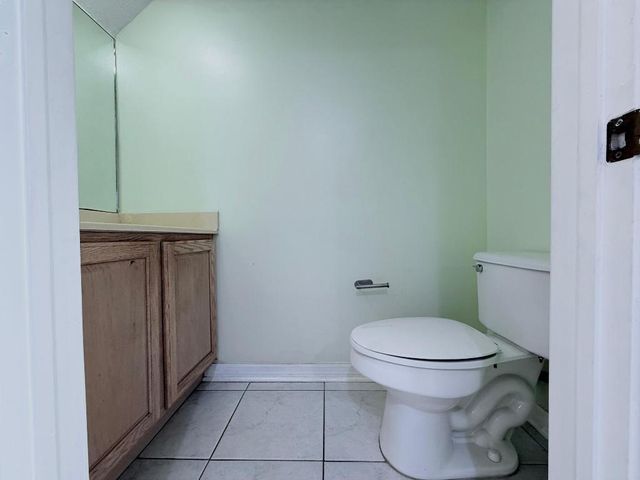 1910 Lakeview Drive W, Royal Palm Beach, FL 33411