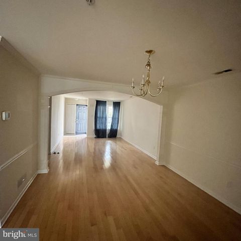 202 OAKTREE, Warminster, PA 18974