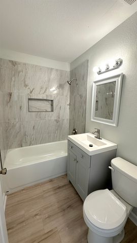 317 Mabry St Apt 113, Tallahassee, FL 32304