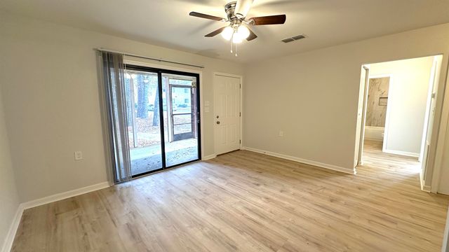 317 Mabry St Apt 113, Tallahassee, FL 32304