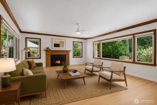6722 River Road E, Puyallup, WA 98371