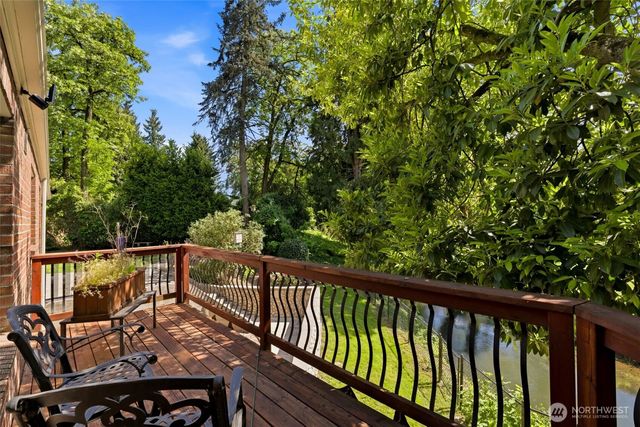 6722 River Road E, Puyallup, WA 98371