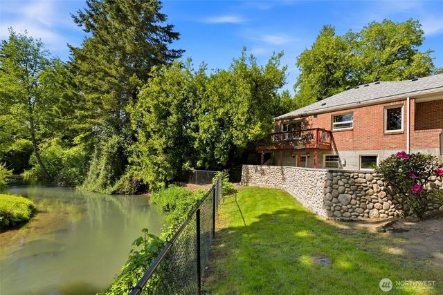 6722 River Road E, Puyallup, WA 98371