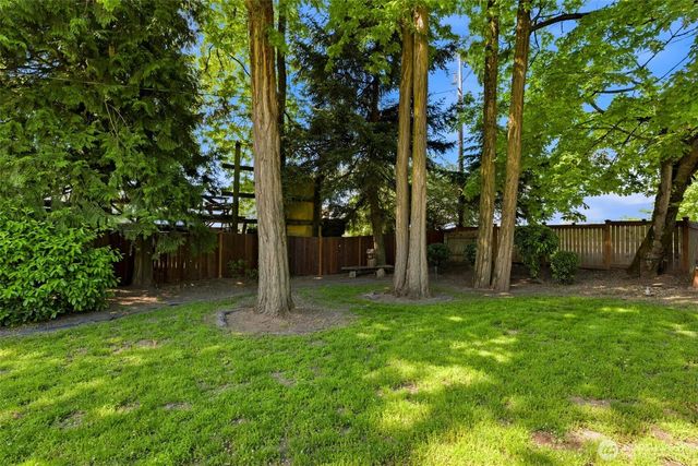 6722 River Road E, Puyallup, WA 98371