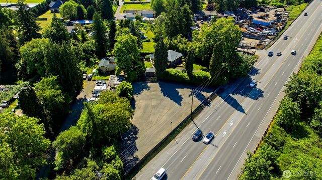 6722 River Road E, Puyallup, WA 98371