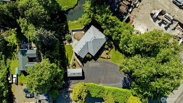 6722 River Road E, Puyallup, WA 98371