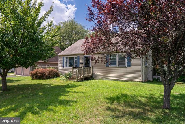 514 KANSAS RD, Warrington, PA 18976