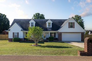 93 STERLING FARM DR, Atoka, TN 38004