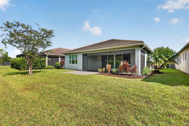 11553 SW Half Moon Lake Lane, Port Saint Lucie, FL 34987