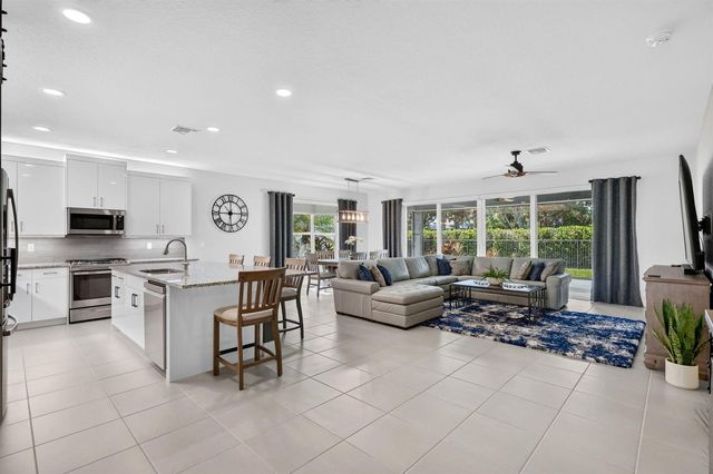 11553 SW Half Moon Lake Lane, Port Saint Lucie, FL 34987