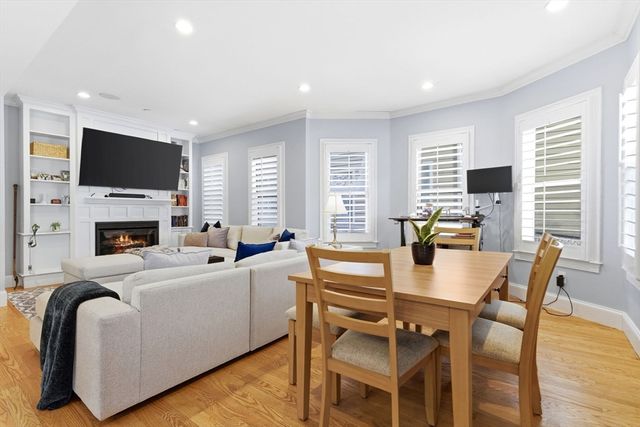 645 E 6th St, Boston, MA 02127