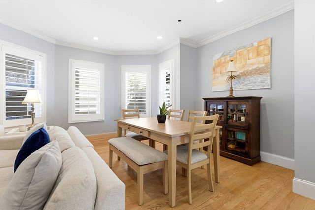 645 E 6th St, Boston, MA 02127