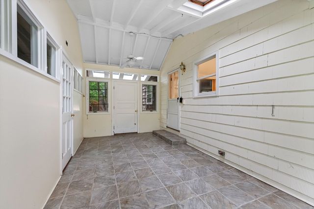 166 Pine St, Manchester, MA 01944