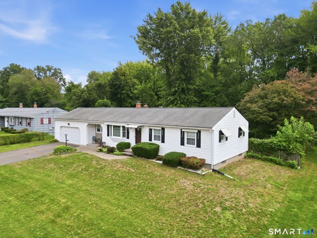 23 Middlesex Drive, Enfield, CT 06082