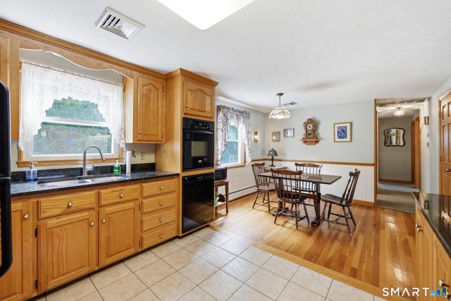 23 Middlesex Drive, Enfield, CT 06082
