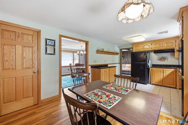 23 Middlesex Drive, Enfield, CT 06082
