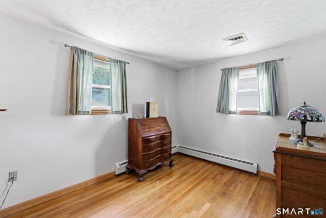 23 Middlesex Drive, Enfield, CT 06082