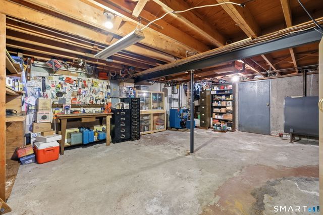 23 Middlesex Drive, Enfield, CT 06082