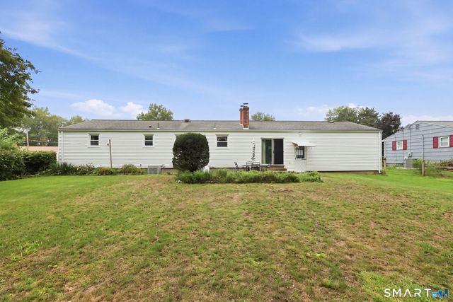 23 Middlesex Drive, Enfield, CT 06082