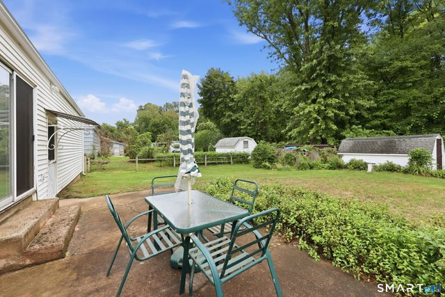 23 Middlesex Drive, Enfield, CT 06082