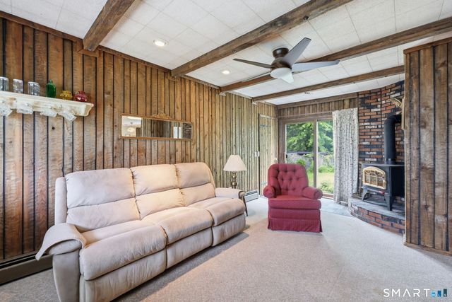 23 Middlesex Drive, Enfield, CT 06082