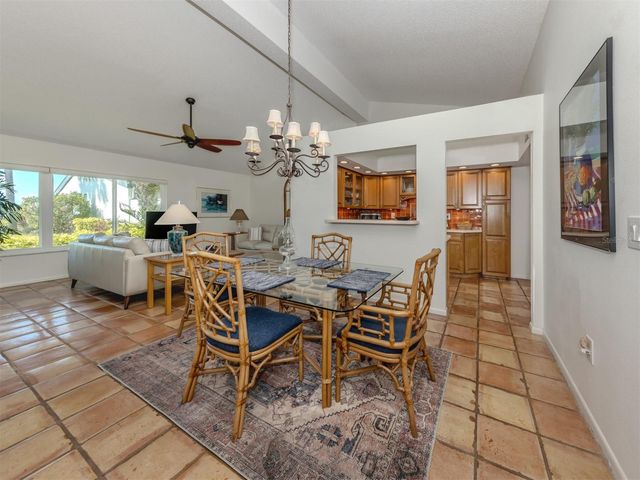 786 SARABAY ROAD 19, Osprey, FL 34229