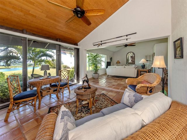 786 SARABAY ROAD 19, Osprey, FL 34229