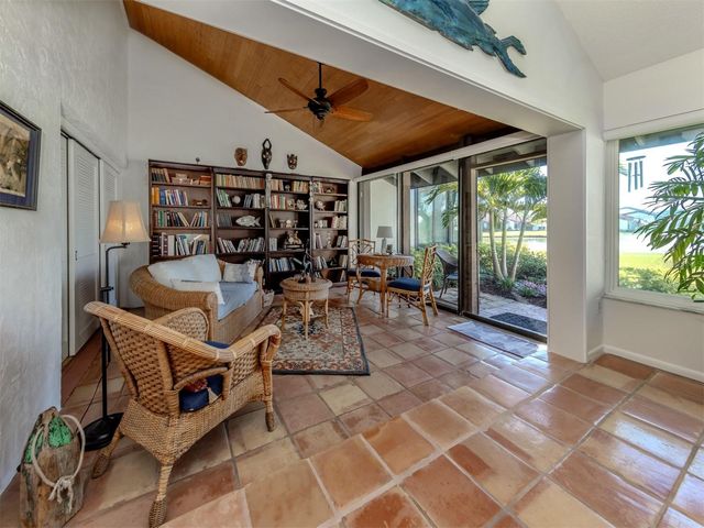 786 SARABAY ROAD 19, Osprey, FL 34229